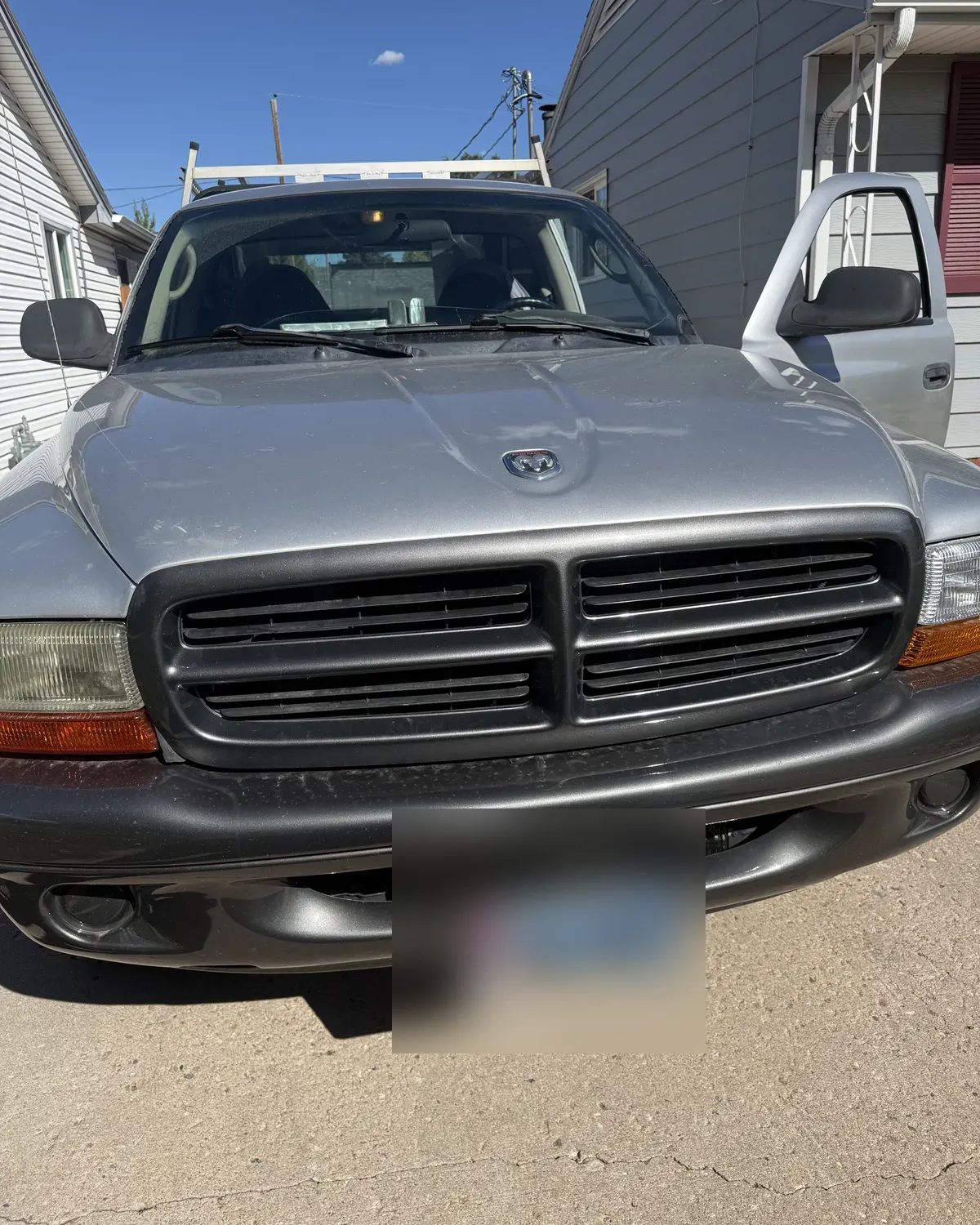 Dodge Durango front end before an exterior detail